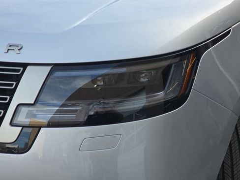 Certified 2024 Land Rover Range Rover SE AWD/4WD image 30