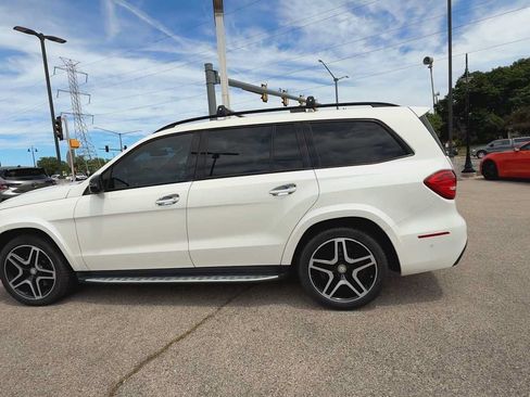 Used 2017 Mercedes-Benz GLS 550 4MATIC image 5