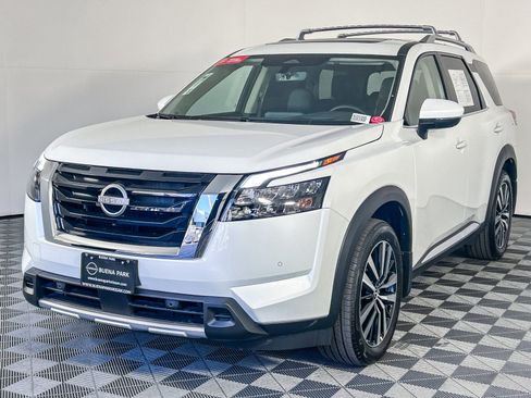 Certified 2025 Nissan Pathfinder Platinum w/ Cargo Package image 3