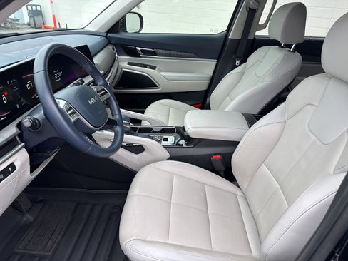 Used 2023 Kia Telluride EX image 27
