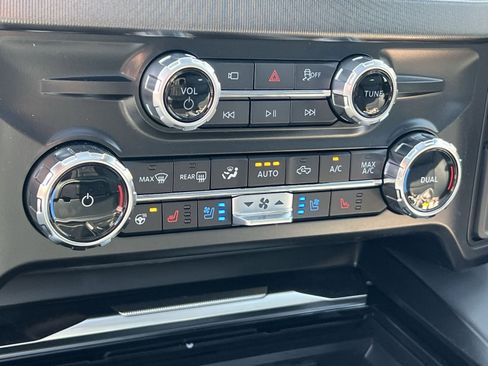 New 2026 Ford F450 Platinum image 21