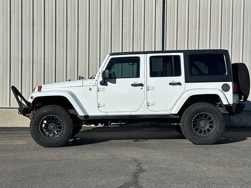 Used 2014 Jeep Wrangler Unlimited Sahara w/ Trailer Tow Group image 7