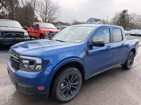Used 2024 Ford Maverick Lariat w/ Black Appearance Package image 2