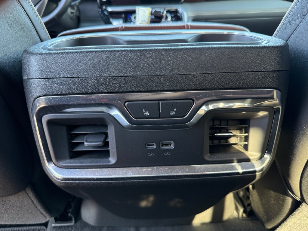 Used 2026 GMC Sierra 2500 Denali Ultimate AWD/4WD image 36