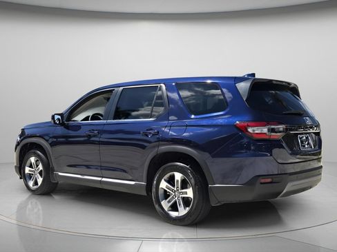 Certified 2025 Honda Pilot EX-L image 7