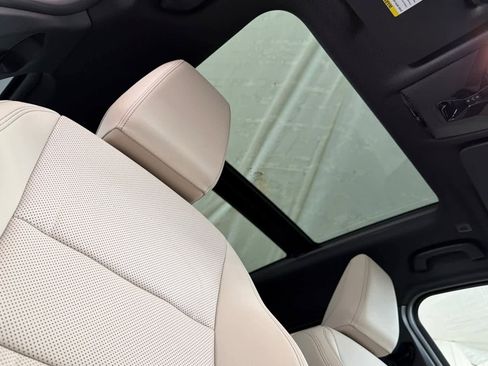 Used 2025 BMW X1 xDrive28i w/ Premium Package image 17