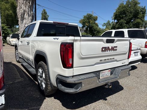 Used 2020 GMC Sierra 1500 SLT w/ SLT Premium Plus Package AWD/4WD image 3