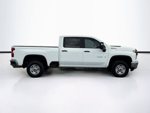 Used 2023 Chevrolet Silverado 2500 W/T w/ WT Convenience Package AWD/4WD image 4