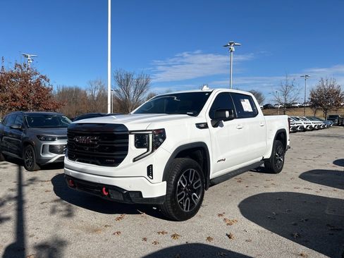 Used 2022 GMC Sierra 1500 AT4 w/ AT4 Premium Package image 7
