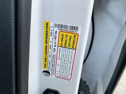 Used 2018 Ford Explorer Limited w/ Equipment Group 301A FWD image 28
