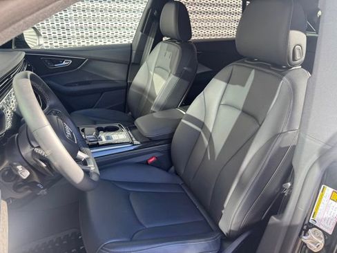 Certified 2025 Audi Q8 Premium Plus w/ Premium Plus Package AWD/4WD image 10