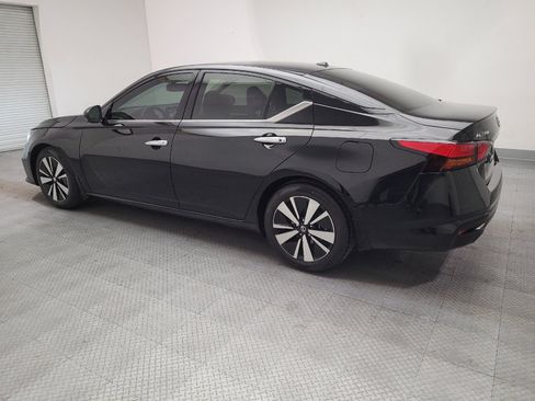 Used 2019 Nissan Altima 2.5 SV FWD image 3