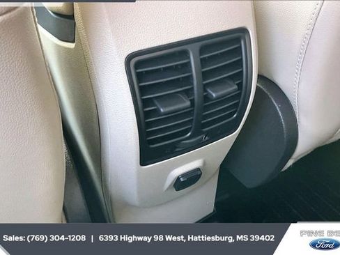 Used 2019 Ford Escape SEL image 24