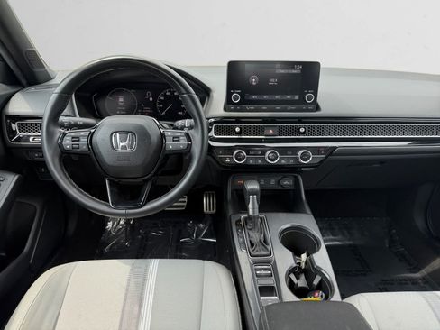 Used 2025 Honda Civic Sport image 10