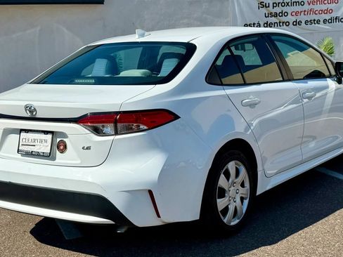 Used 2020 Toyota Corolla LE w/ Carpet Mat Package (TMS) FWD image 12