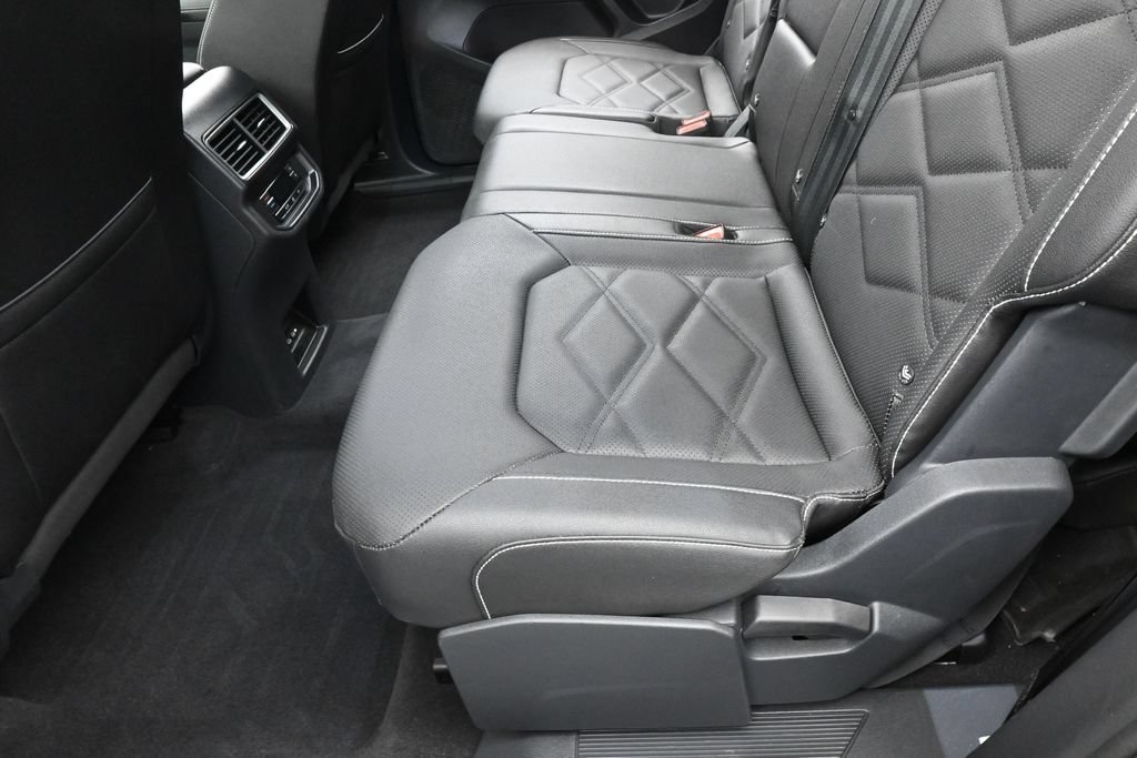 Used 2026 Volkswagen Atlas SE FWD image 29