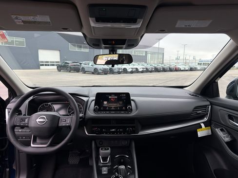 New 2026 Nissan Rogue SV AWD/4WD image 28