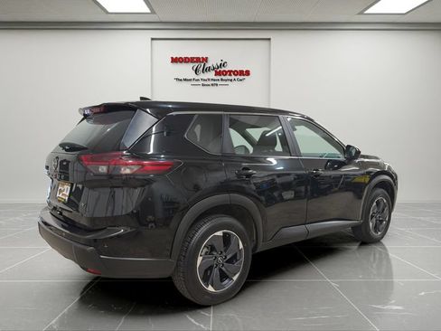 Used 2024 Nissan Rogue SV FWD image 7