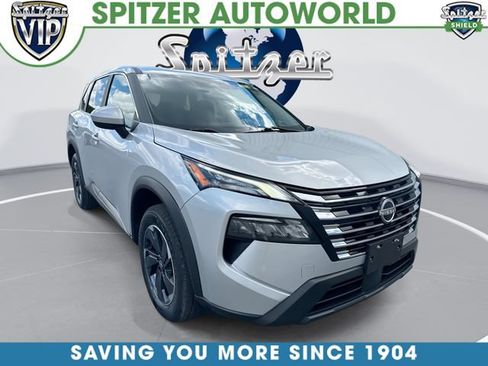 Used 2024 Nissan Rogue SV AWD/4WD image 1