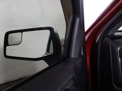 Used 2019 Chevrolet Silverado 1500 LT image 32