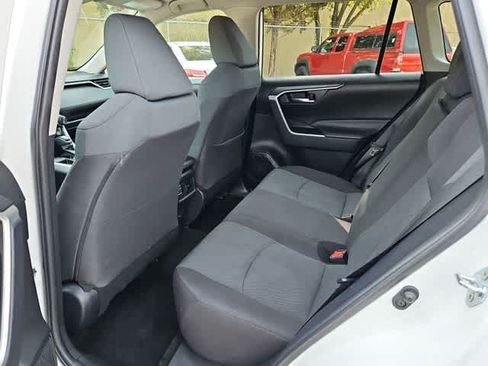 Used 2025 Toyota RAV4 XLE FWD image 16