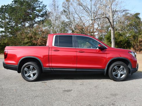Certified 2023 Honda Ridgeline RTL image 5