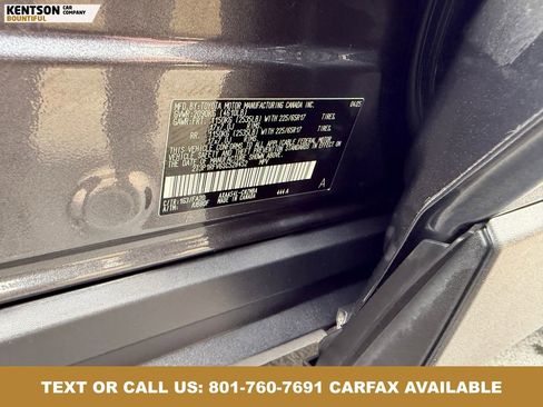 Used 2025 Toyota RAV4 XLE AWD/4WD image 35