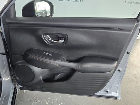 Used 2023 Honda HR-V Sport image 26