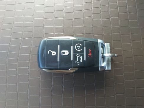 Used 2020 RAM 1500 Limited image 27