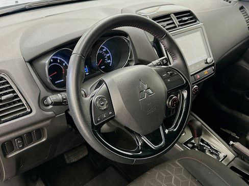 Used 2025 Mitsubishi Outlander Sport AWD image 18