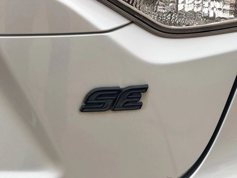 Used 2023 Toyota Corolla SE image 12