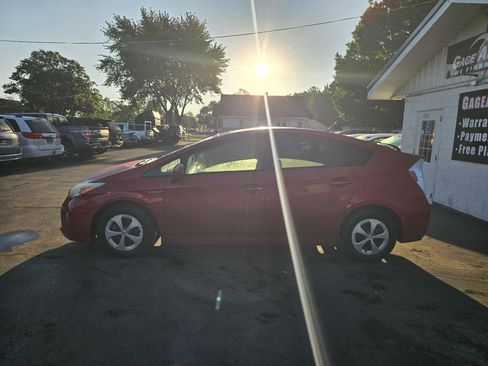 Used 2013 Toyota Prius Three w/ Solar Roof Pkg FWD image 6