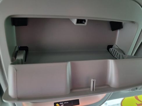 Used 2022 GMC Canyon Denali image 47