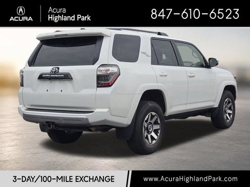 Used 2023 Toyota 4Runner TRD Off-Road Premium w/ Moonroof Package AWD/4WD image 17
