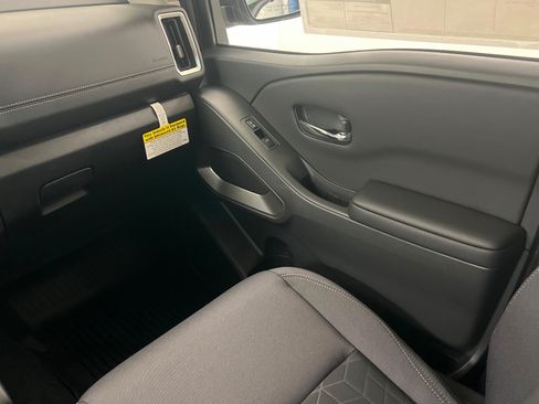 New 2026 Nissan Frontier SV w/ All-Weather Content Package AWD/4WD image 10