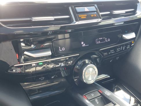 Used 2023 Acura MDX FWD w/ Technology Package image 29