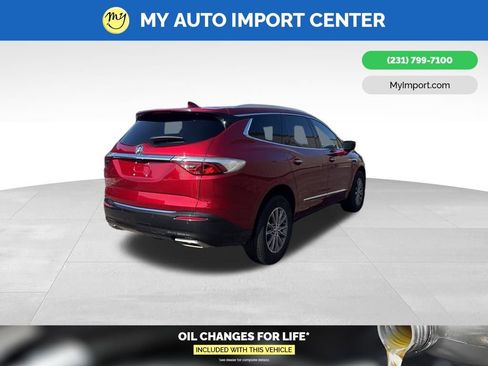 Used 2024 Buick Enclave Premium image 30