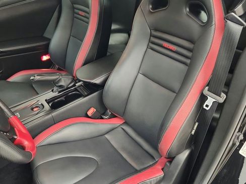 Used 2014 Nissan GT-R Black Edition AWD/4WD image 19
