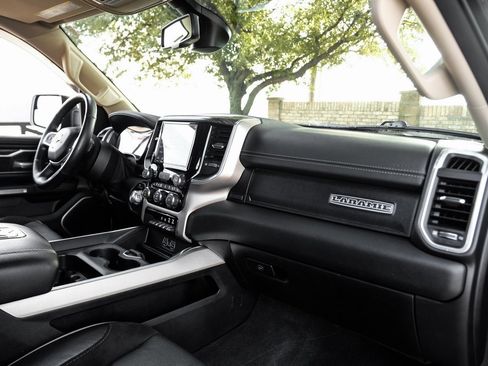 Used 2020 RAM 1500 Laramie image 23