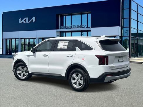 New 2026 Kia Sorento LX image 4