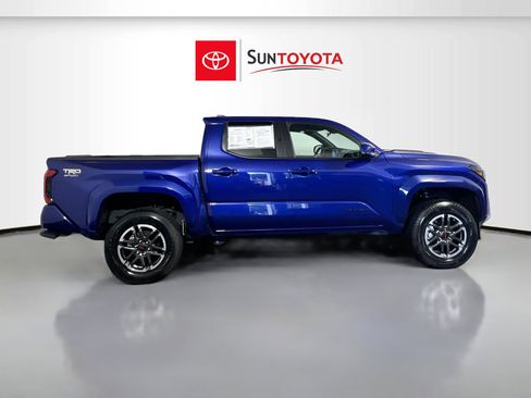 Used 2024 Toyota Tacoma TRD Sport AWD/4WD image 2