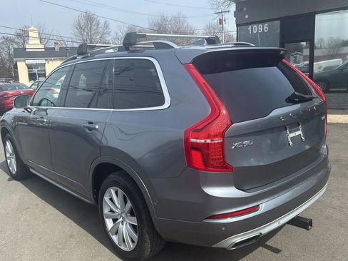 Used 2018 Volvo XC90 T6 Momentum w/ Convenience Package image 5