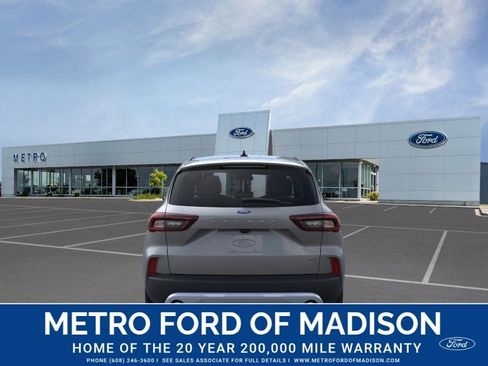 New 2025 Ford Escape SE FWD image 7