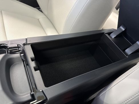 New 2026 Toyota Prius Limited image 31