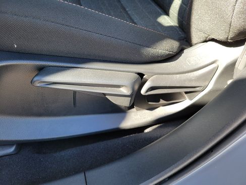 Certified 2024 Honda HR-V Sport image 17