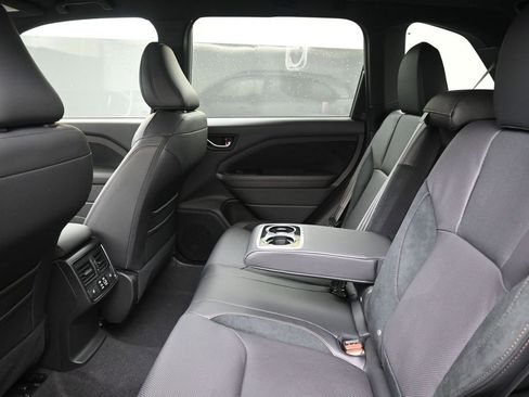 New 2025 Subaru Forester Touring image 18