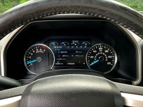 Used 2019 Ford F150 Lariat w/ Equipment Group 502A Luxury AWD/4WD image 16