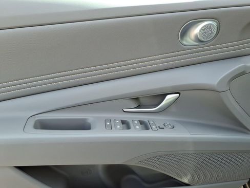 New 2026 Hyundai Elantra SEL Sport Premium FWD image 13