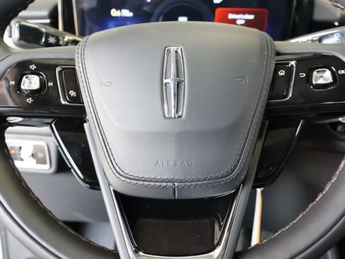 New 2026 Lincoln Aviator 2WD image 25