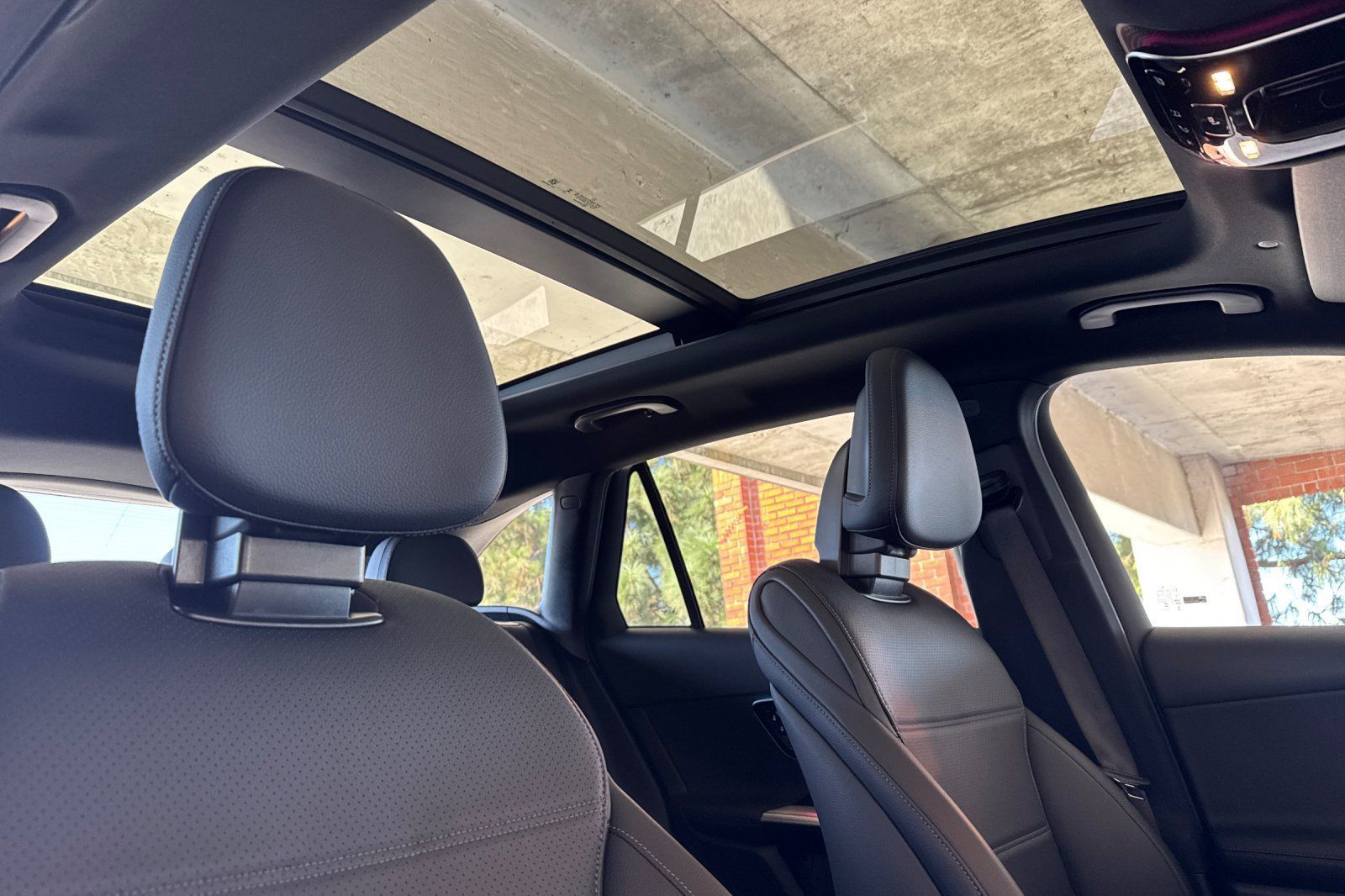 Used 2026 Mercedes-Benz GLC 300 4MATIC image 20